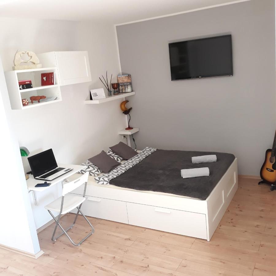 Studio Apartman "Nicole" Pula Luaran gambar